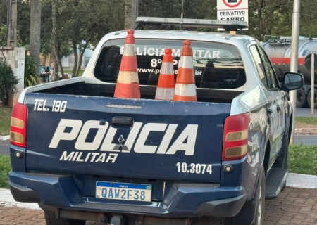 Micro-ônibus furtado colide com carro e motorista é preso em Amandina após fuga de Nova Andradina