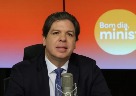 Governo diz que conectará 100% das escolas até fim de 2026