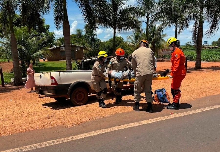 Acidente entre dois veículos deixa feridos na BR-376, entre Ivinhema e Amandina
