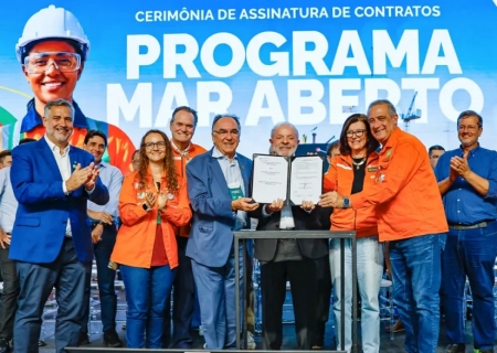 Petrobras assina contrato bilionário para fabricar navios no RS