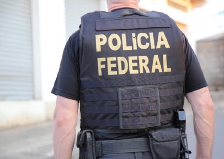 Polícia Federal prende dois estrangeiros por uso de informações falsas em processos migratórios em Ponta Porã