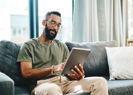 O aumento da busca por informações sobre saúde e medicamentos na internet