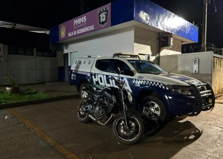 Motociclista faz manobras perigosas, foge da PM e é identificado no centro de Maracaju