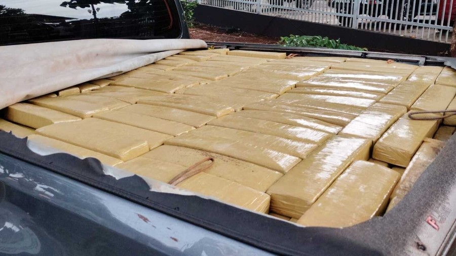 Perseguição na BR-463 termina com apreensão de 2,3 toneladas de maconha em Dourados