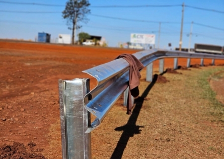 Deildo Piscineiro pede instalação urgente de guard rail no Anel Viário Fernando Lima de Vasconcelos