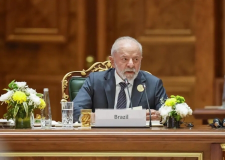 Na Índia, Lula defende governança global da IA liderada pela ONU