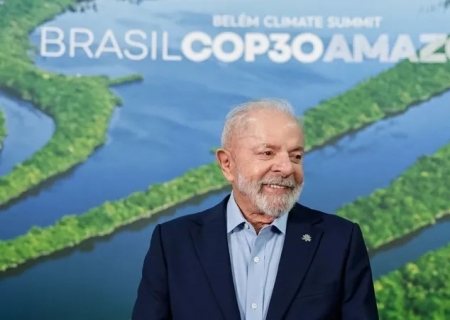 Libertar Bolsonaro da prisão desmoralizaria o STF, diz Lula