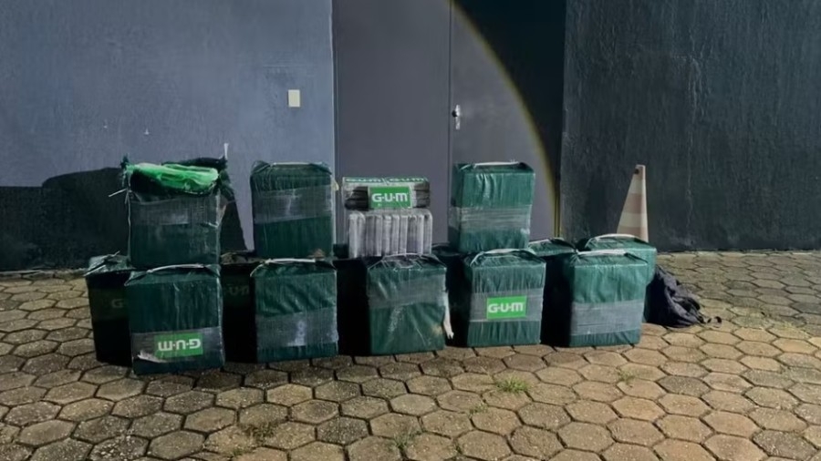Avião que saiu da Bolívia com 515 kg de cocaína faz pouso forçado e é apreendido no Maranhão