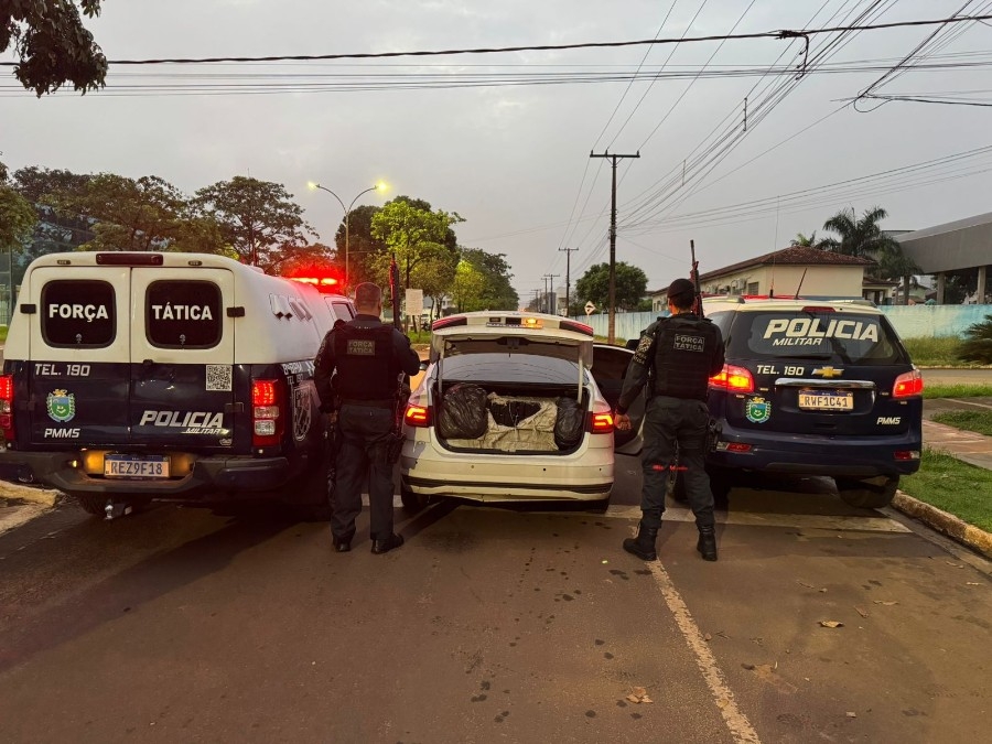 Força Tática apreende carro carregado com drogas e prende casal em Nova Andradina
