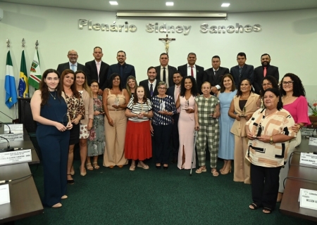 Câmara de Nova Andradina homenageia 12 mulheres em sessão solene pelo Dia da Mulher