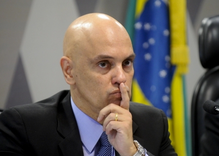 Associações criticam ordem de busca e apreensão de Moraes contra jornalista