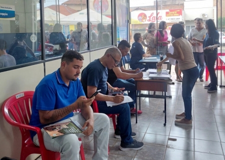 Feirão de Vagas em Nova Andradina entrevista 160 candidatos na primeira edição de 2026