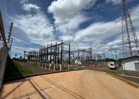 Transformador estoura e deixa Nova Andradina e Batayporã sem energia