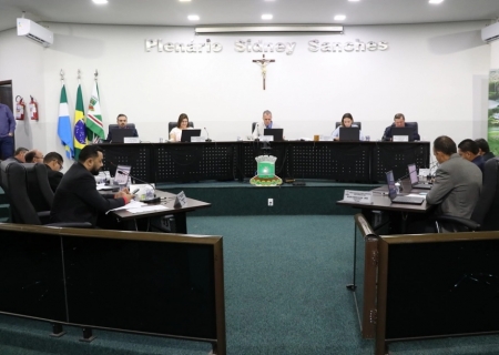 Vereadores propõem melhorias em praças e identificação de ruas em Nova Andradina