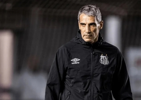 Santos anuncia a demissão do técnico Juan Pablo Vojvoda