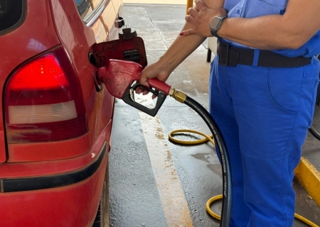 Combustíveis já sobem nos postos, antes de anúncio da Petrobras