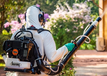 Estado entrega 150 bombas costais para reforçar combate à dengue e chikungunya em MS