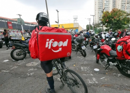Banco do Brasil firma parceria para criar pontos de apoio a entregadores de aplicativos em todo o país