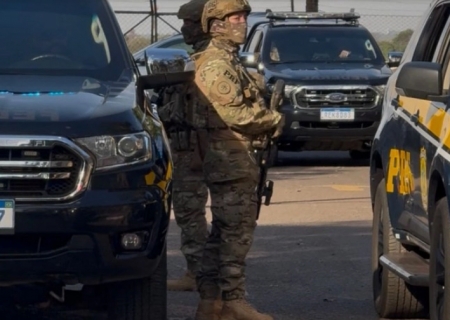 Mais de 900 kg de maconha são apreendidos durante abordagem da PRF na Capital