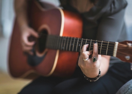 Ecad arrecada R$ 2,1 bilhões e distribui R$ 1,7 bilhão em direitos autorais em 2025