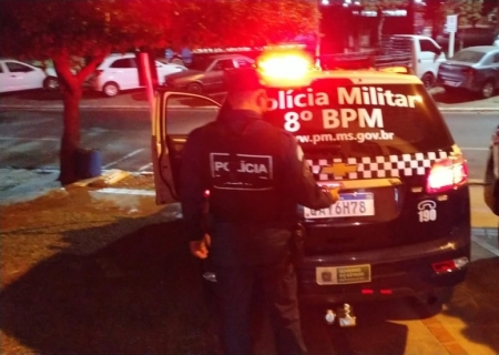 Mulher é detida por desacato, resistência e desobediência após confusão em Nova Andradina