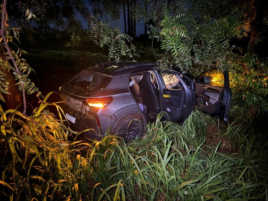 Carro que saiu de Nova Andradina se envolve em acidente fatal na BR-376, em Ivinhema
