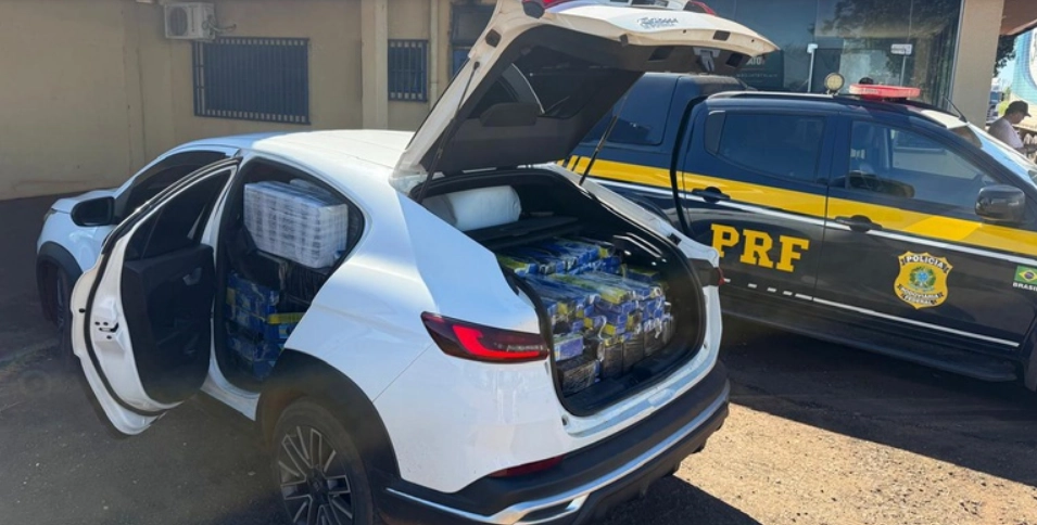 Veículo roubado é apreendido pela PRF com quase uma tonelada de maconha em Nova Alvorada do Sul