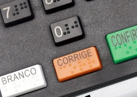 Paraná Pesquisas: Flávio Bolsonaro tem 48,1%, contra 40,3% de Lula no 2º turno em SP