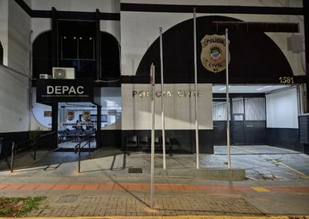 Homem é preso em flagrante por violência doméstica em frente à Depac Centro em Campo Grande