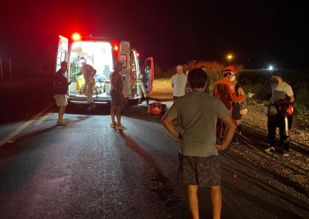 Queda de moto deixa duas mulheres feridas na BR-376, em Nova Andradina