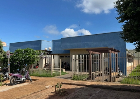 Após denúncia no CEM, apuração aponta atraso recorrente de um médico em Nova Andradina