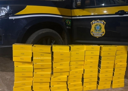 Carga de celulares é apreendida durante fiscalização da PRF a micro-ônibus em Água Clara