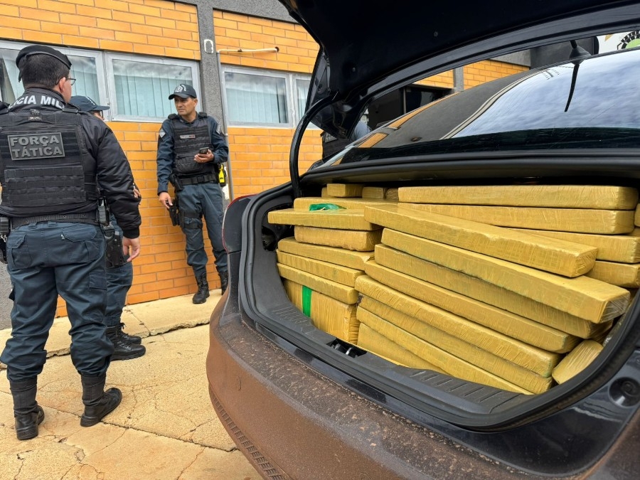 Carro “recheado” com maconha é apreendido em Batayporã
