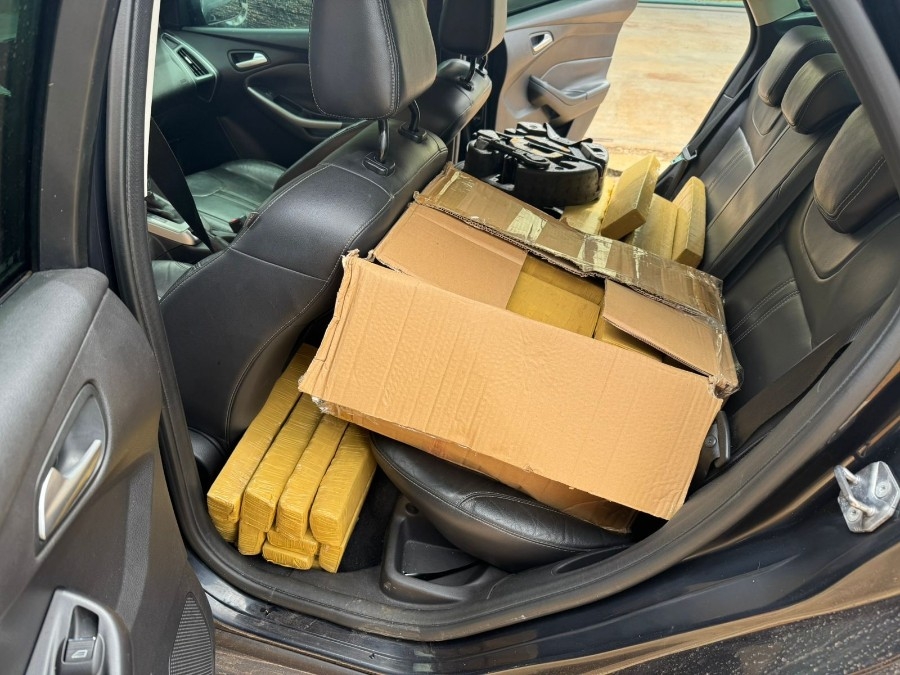 Carro “recheado” com maconha é apreendido em Batayporã