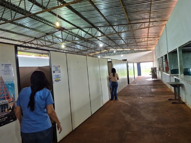 Justiça manda Estado retirar alunos de barracão em Ivinhema