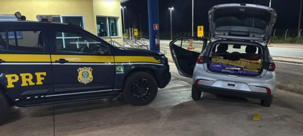 Mulher é presa com mais de 400 kg de maconha em Ribas do Rio Pardo