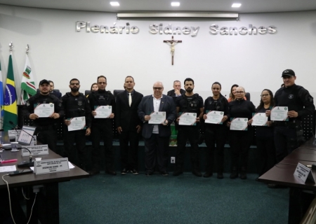 Policiais penais são homenageados pela Câmara pelos 12 anos de atuação em Nova Andradina