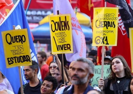 Acordo prevê regra de transição de 60 dias para fim da escala 6x1