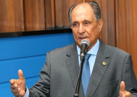 Zé Teixeira cobra reparos após falta de energia na região da Teijin