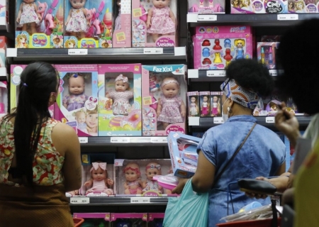 Comércio brasileiro cresce 0,5% em março e atinge maior patamar da série
