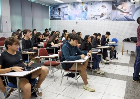 Desenrola Fies: estudante pode renegociar dívida a partir desta quarta