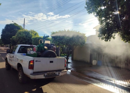 Batayporã reforça combate ao Aedes aegypti com fumacê em toda a cidade