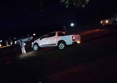 Caminhonete capota na MS-141 e deixa motorista ferido em Ivinhema
