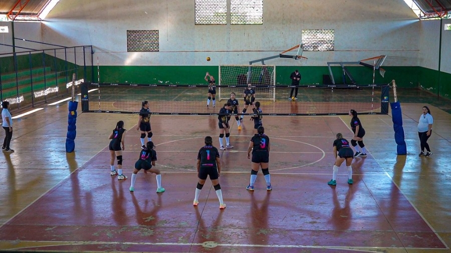 2º Vibe Vôlei é aberto com disputas femininas e destaque entre equipes da região
