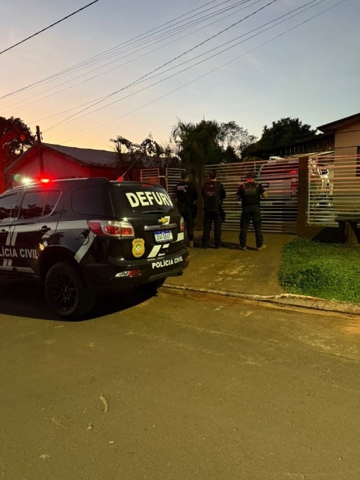 Polícia cumpre mandados em MS e resulta em prisões por posse ilegal de armas