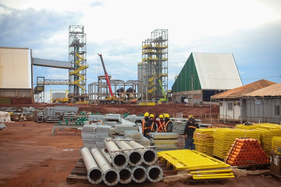 Riedel anuncia obras de infraestrutura, saneamento e reforço na saúde durante agenda em Naviraí