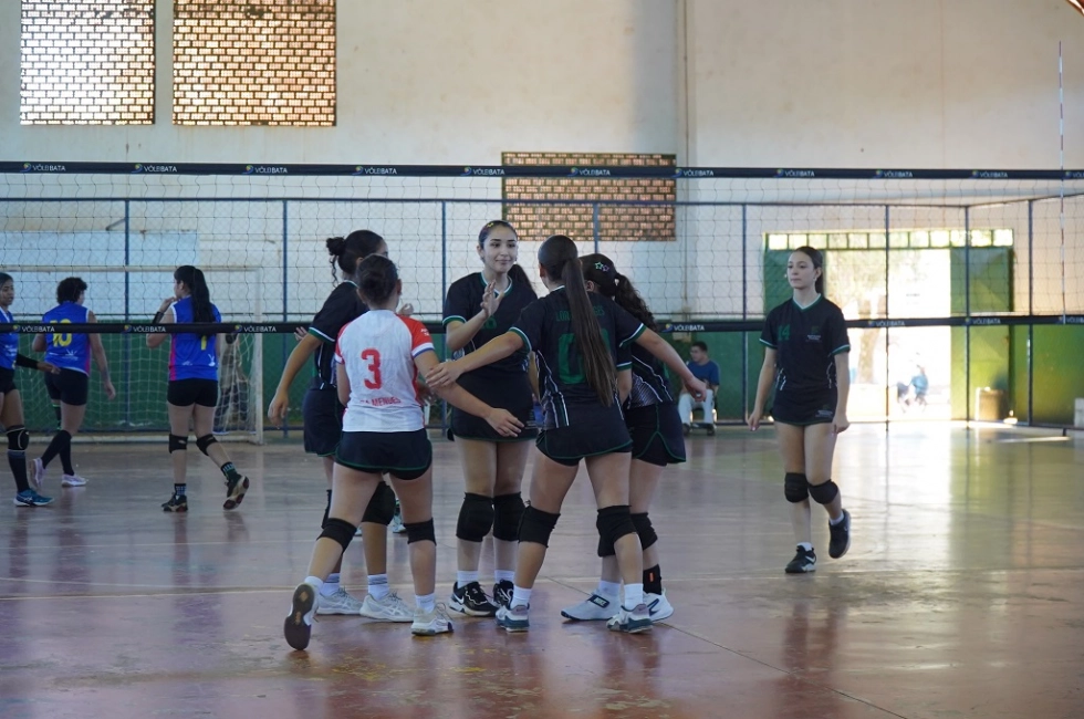Secel encerra 2º Vibe Vôlei com jogos da categoria feminino livre