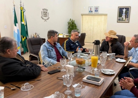 Batayporã recebe prefeitos de Anaurilândia, Santa Rita e Taquarussu para discutir soluções ambientais