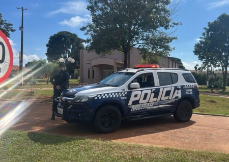 Mulher é conduzida à delegacia após agredir ex-companheiro em caso de violência doméstica em Nova Casa Verde