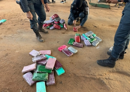 Carreta transportando crack e cocaína é apreendida em Batayporã durante ação conjunta da PM e PRF